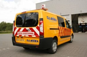 Volgwagen convoi exceptionnel belettering