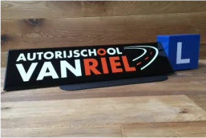 belettering-van-riel-rijschool