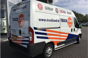 Bedrijfswagenbelettering-Truckland