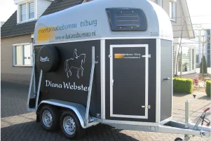 Diana-webster-inventarisatiebureau-tilburg-aanhangwagen